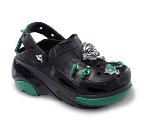 Crocs Bubble Crush Clog Pop Mart SKULLPANDA Black Green M6W8